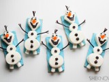 Olaf the snowman snacks