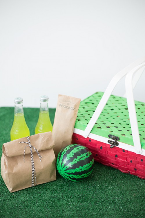 watermelon picnic basket (via studiodiy)
