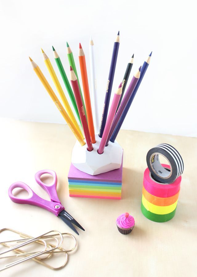 Picture Of diy geometric colored pencil holder  7