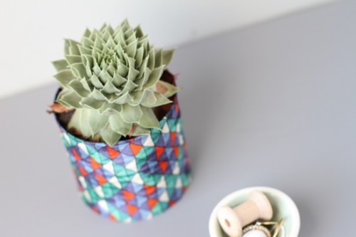 geometric fabric vase cover (via papernstitchblog)