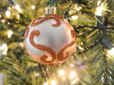 glitter swirl ornament