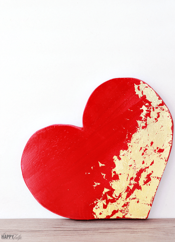 Diy gold leaf heart for valentines day decor  1