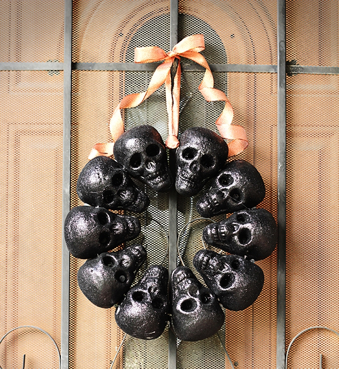 Diy Halloween Glitter Skull Wreath