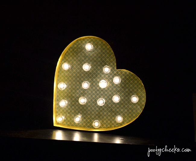 Picture Of diy heart marquee light in a box  1