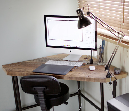 7 DIY Industrial Desks You Can Make