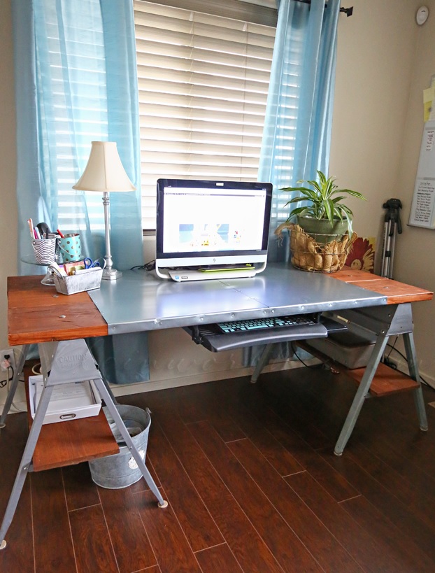 Picture Of diy industrial sawhorse desk to make  1
