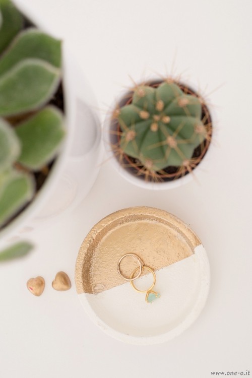 IKEA Hack: DIY Jewelry Dishes From Cork Coasters