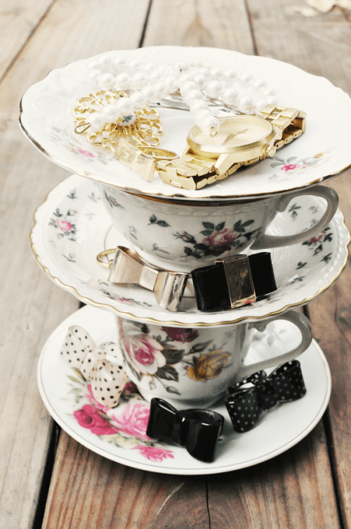 Diy Jewelry Stand Of Wintage Teacups