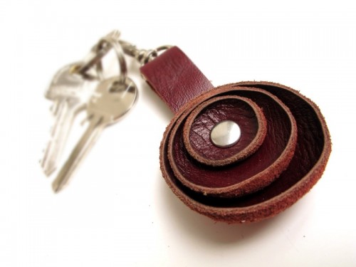 DIY Leather Keychain As Father’s Day Gift