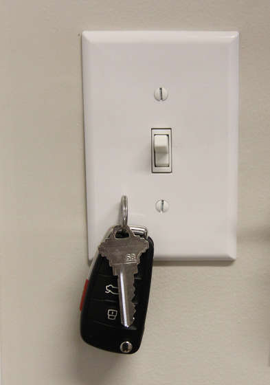 DIY Keymagnet From A Light Switch