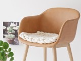diy-knit-and-felt-seat-pad-from-unspun-wool-6