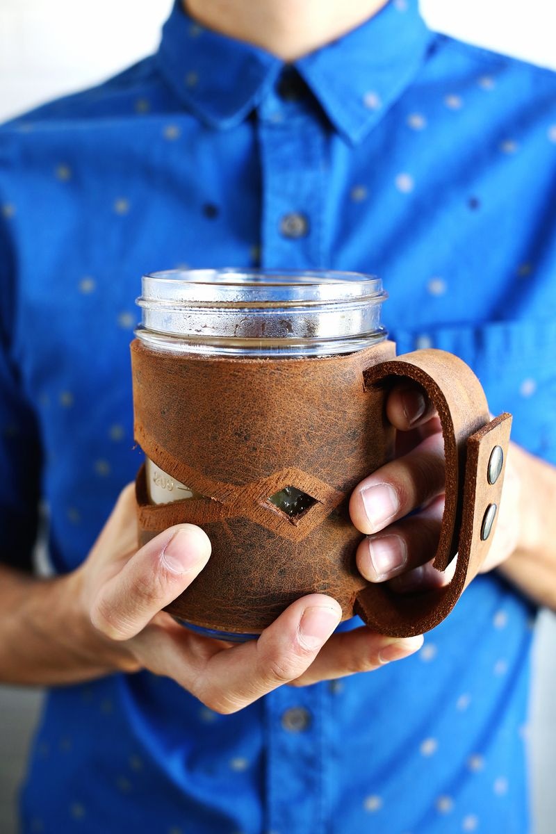 Picture Of diy leather mason jar sleeve  1