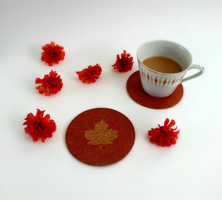 Picture Of diy maple leaf cork coasters  3