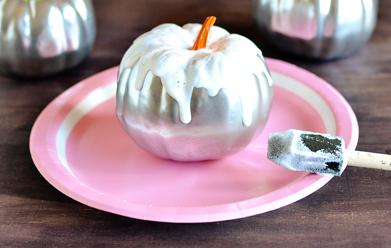 Picture Of diy metallic glitter frosted pumpkins  5