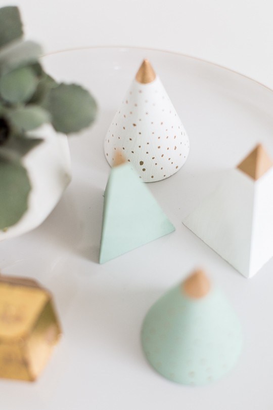 Picture Of diy mini wooden christmas trees  6