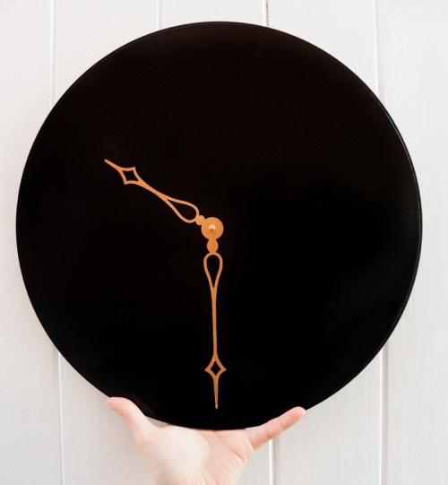 DIY Minimal Wall Clock With Copper Hands