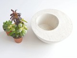 diy-minimalist-round-concrete-planter-2