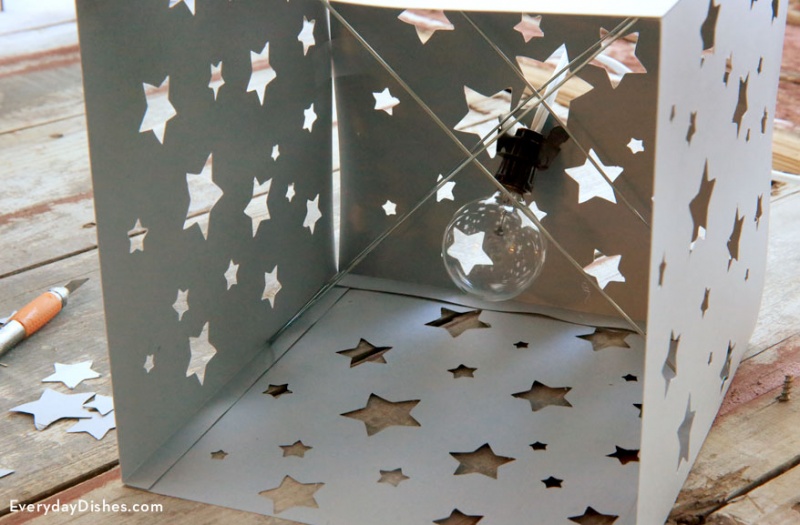 Picture Of diy paper lantern with a star pattern  2