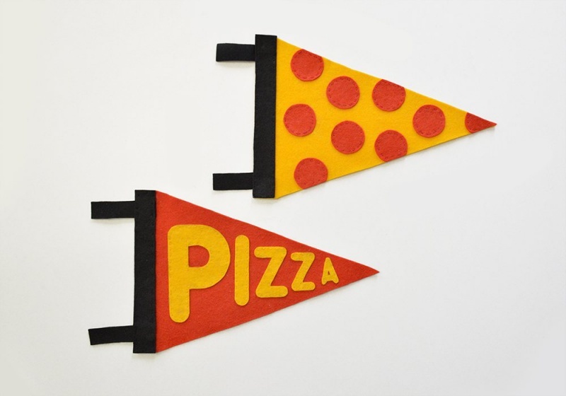 typographic pizza pennant
