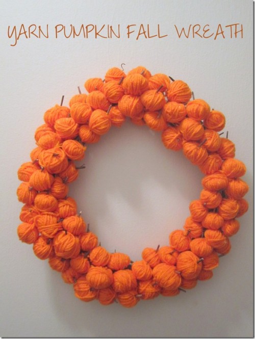 yarn ball wreath (via craft-o-maniac)