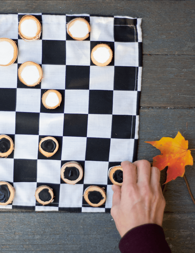 Picture Of diy rustic checkers game not to be bored  1