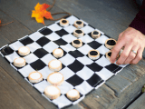diy-rustic-checkers-game-not-to-be-bored-2