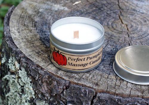 pumpkin scented massage candle (via soapdelinews)