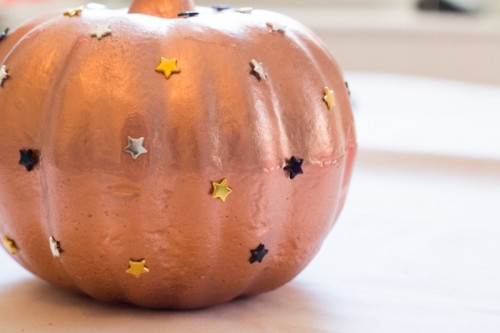 DIY Star Studded Pumpkin For Fall Decor