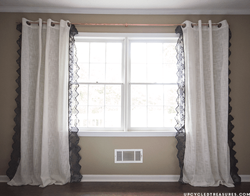 lace statement curtains (via upcycledtreasures)