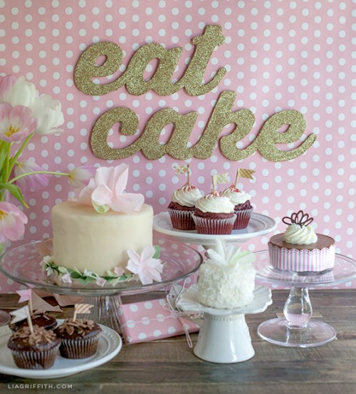 eat cake party banner (via liagriffith)