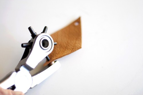 Diy Triangle Leather Earbud Holder