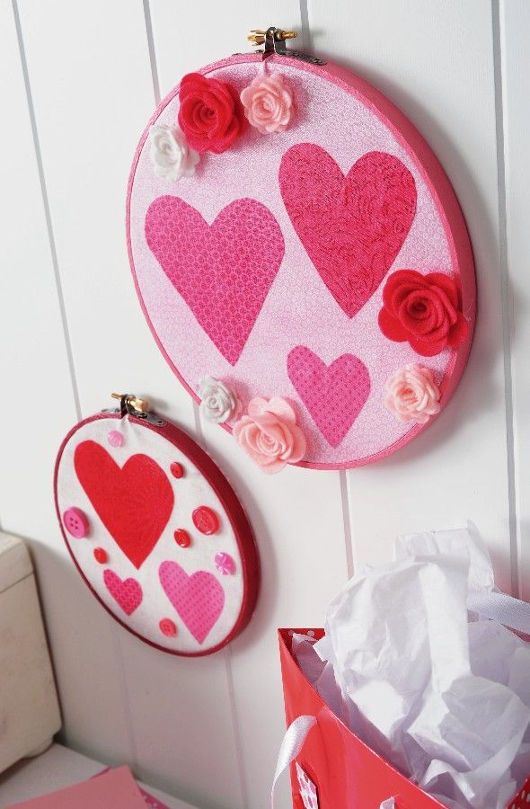 Diy Valentine Wall Decorations