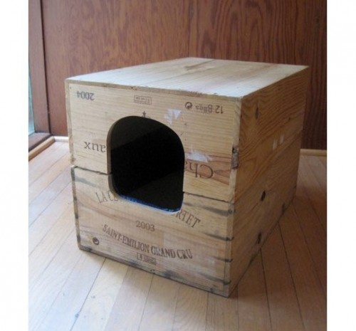 wine box kitty loo (via apartmenttherapy)