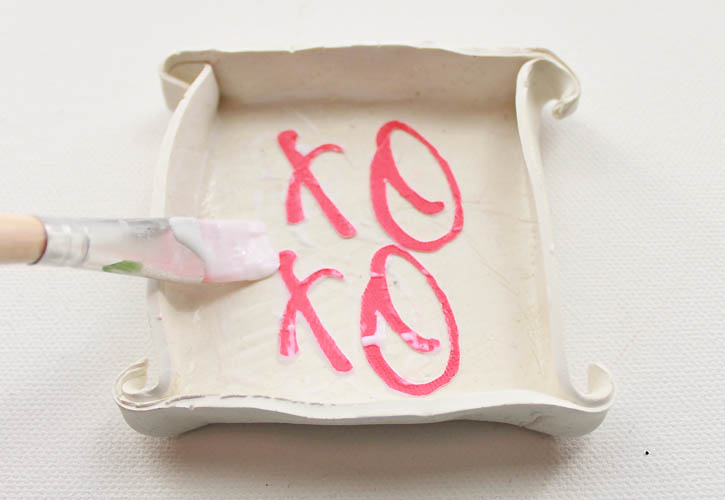 Picture Of diy xoxo ring dish for valentines day  5