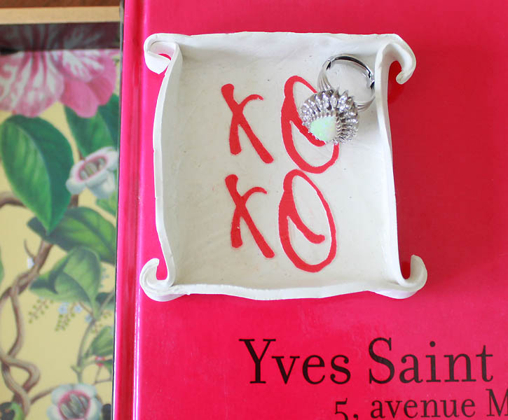 Picture Of diy xoxo ring dish for valentines day  6