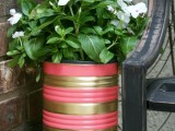 easy-and-budget-savvy-diy-painted-tin-can-planters-4