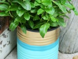 easy-and-budget-savvy-diy-painted-tin-can-planters-6