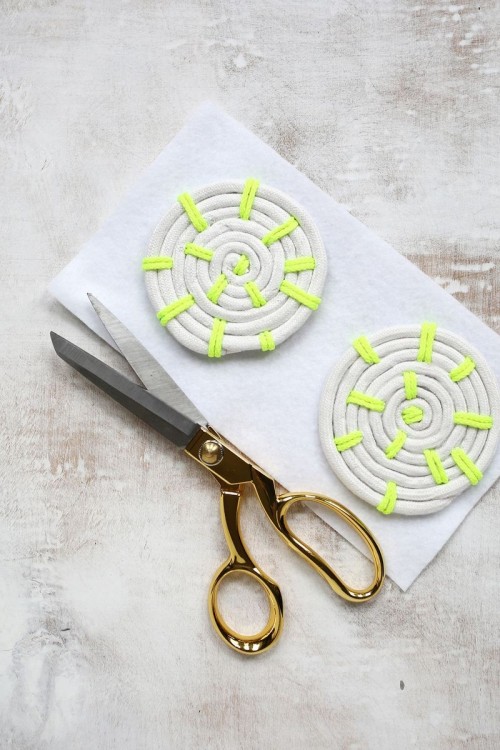 Easy DIY Rope Coasters With Neon Touches