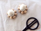 easy-diy-wooden-bead-egg-holders-6
