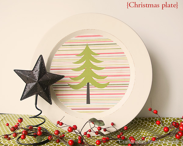 colorful Christmas plates (via craftaholicsanonymous)