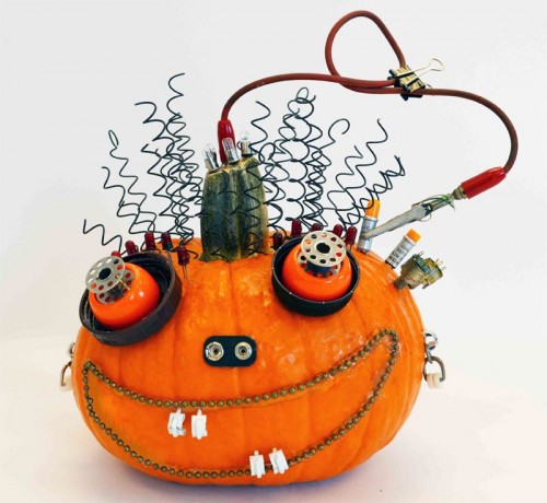 Extremely Cool DIY Halloween Pumpkin Made Of Junk