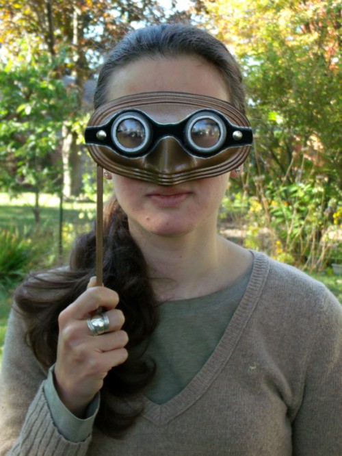 steampunk googles mask (via mrsgreene)