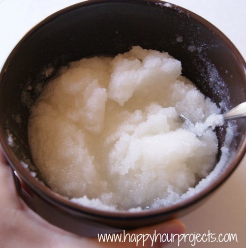 homemade sugar scrub (via happyhourprojects)
