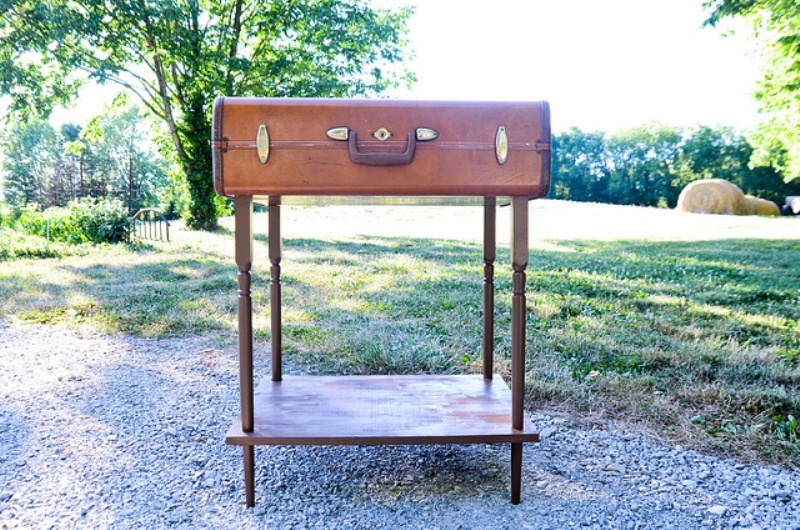 Fashionable Diy Suitcase Table