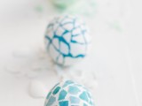 fun-and-colorful-diy-mosaic-easter-eggs-2