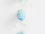 fun-and-colorful-diy-mosaic-easter-eggs-6