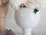 fun-diy-face-vase-in-white-1