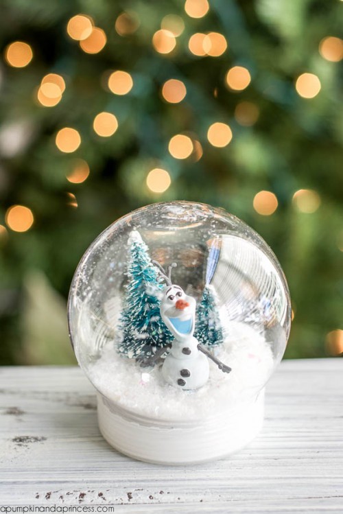 Fun DIY Frozen Olaf Snow Globe