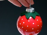 fun-diy-vintage-inspired-fruity-christmas-ornaments-6