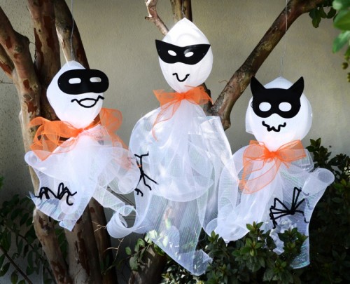 Halloween Ghosts Made With Deco Mesh